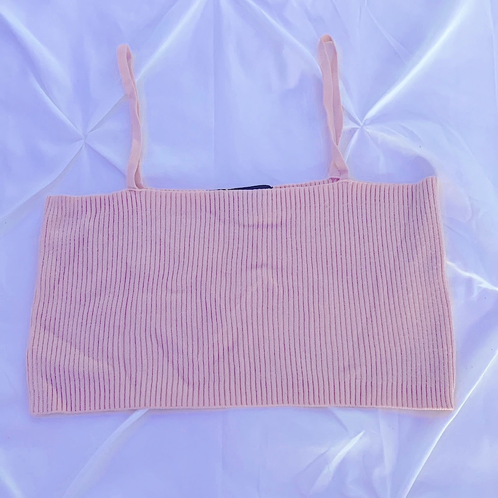 Medium light pink cropped tank top